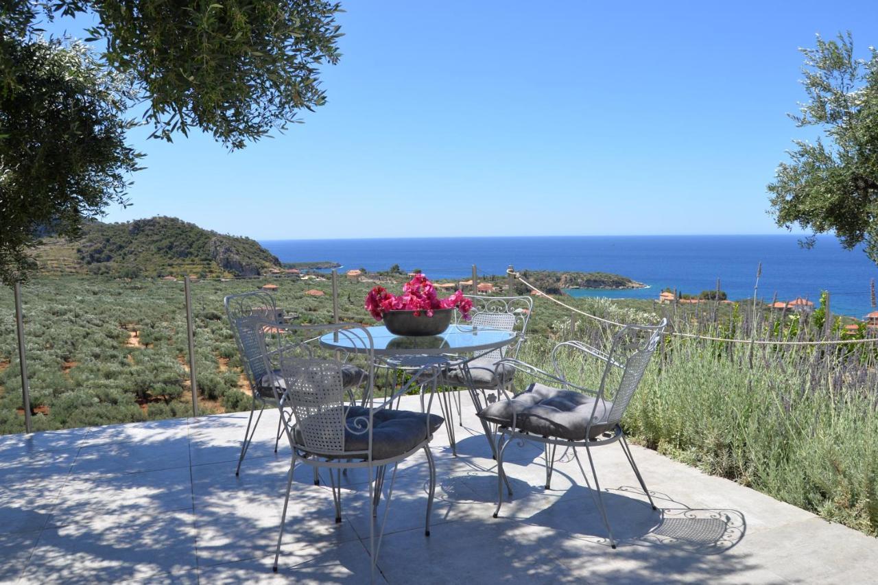 Athina'S Stone House In Kardamyli Villa Eksteriør billede