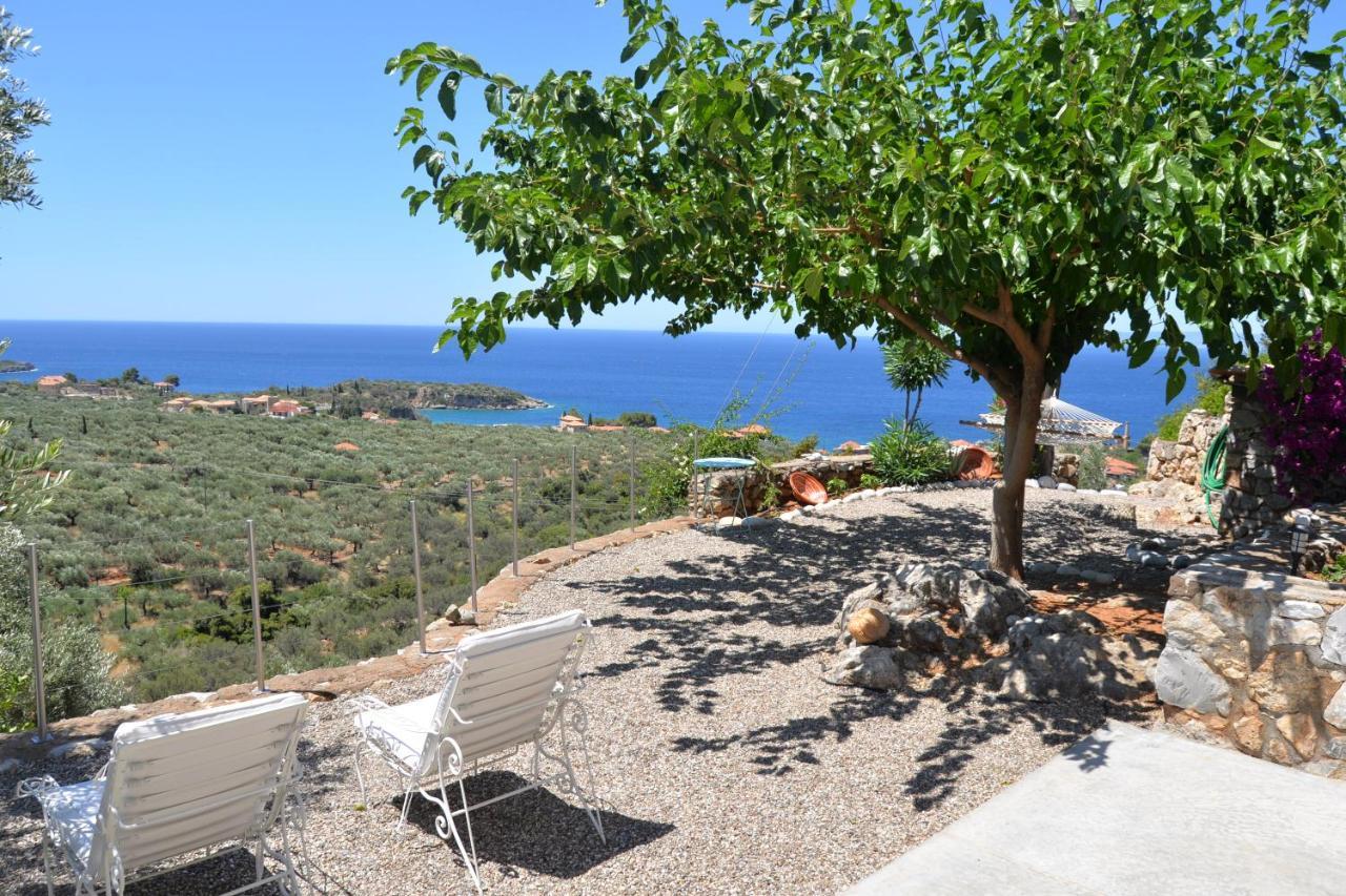 Athina'S Stone House In Kardamyli Villa Eksteriør billede