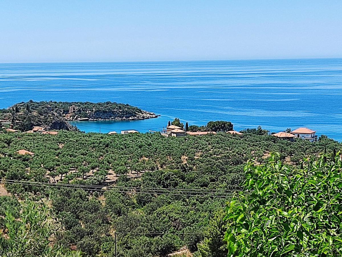 Athina'S Stone House In Kardamyli Villa Eksteriør billede