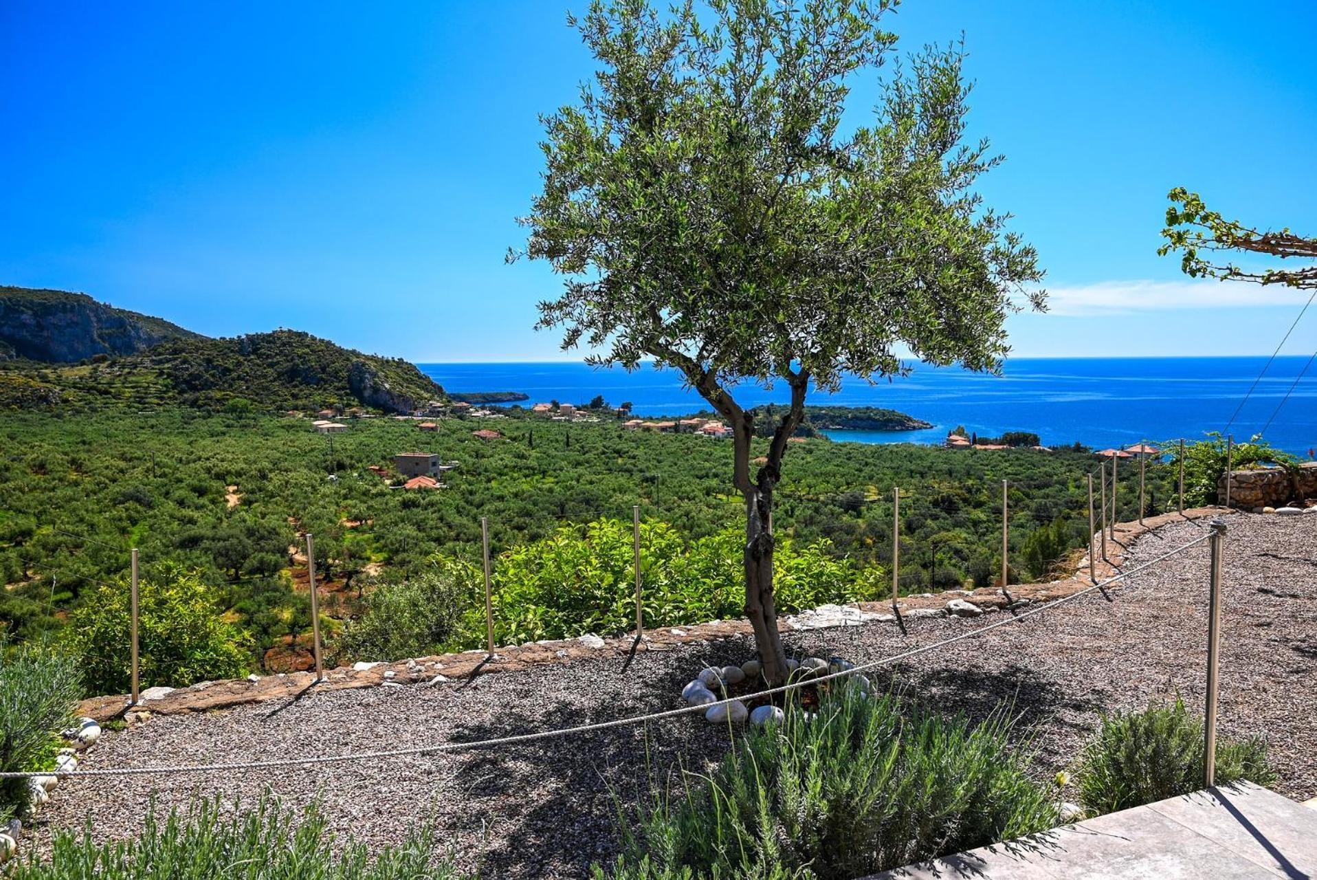 Athina'S Stone House In Kardamyli Villa Eksteriør billede