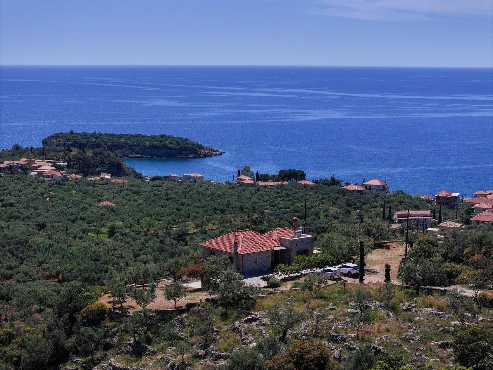 Athina'S Stone House In Kardamyli Villa Eksteriør billede