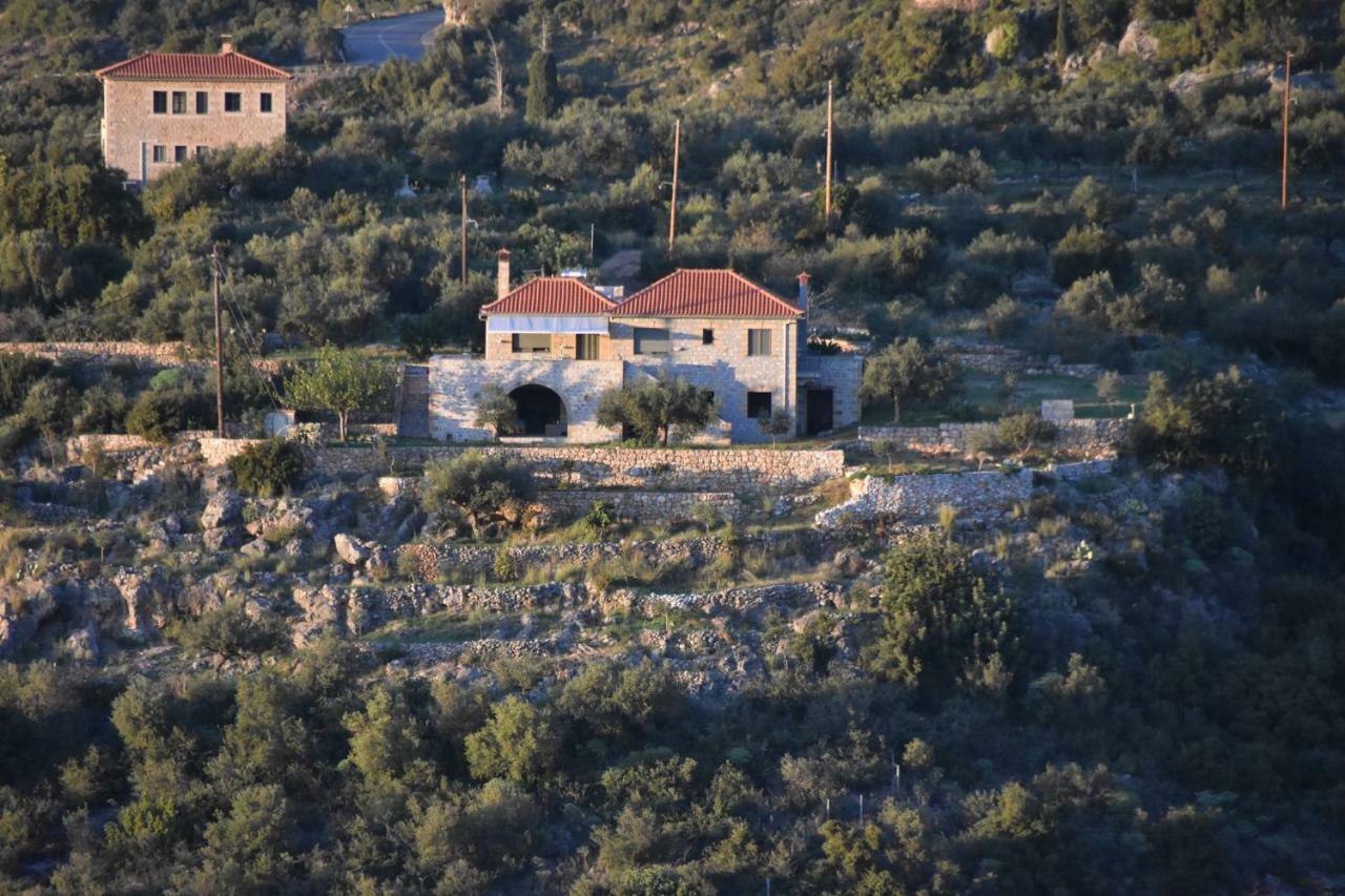 Athina'S Stone House In Kardamyli Villa Eksteriør billede