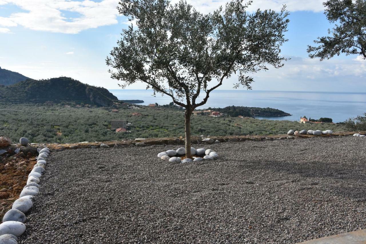 Athina'S Stone House In Kardamyli Villa Eksteriør billede