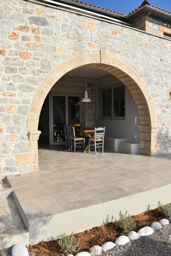 Athina'S Stone House In Kardamyli Villa Eksteriør billede