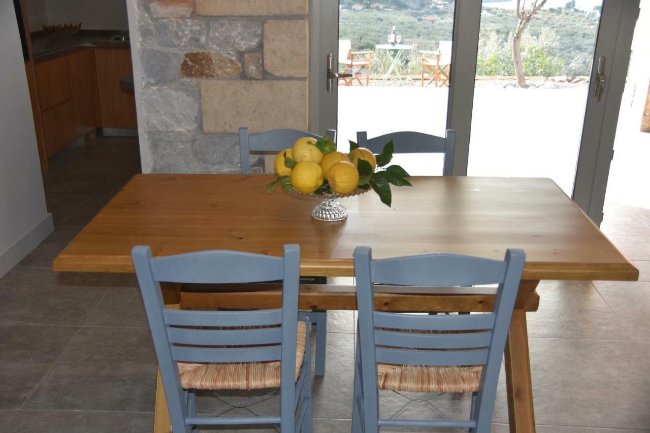 Athina'S Stone House In Kardamyli Villa Eksteriør billede